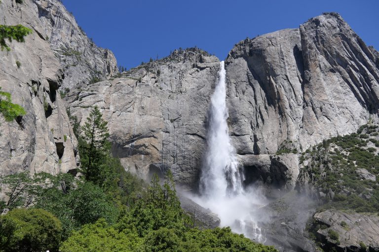 Yosemite Falls, Yosemite Point, and Eagle Peak